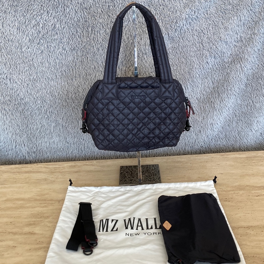 [MZ Wallace] Medium Sutton Deluxe | Black | free cotton cashmere wrap